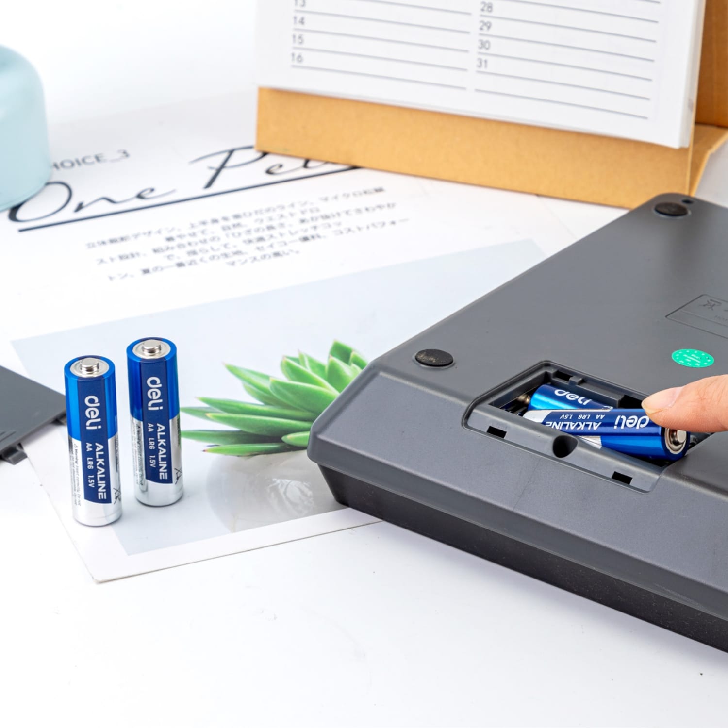 Pila Batería Alcalina AA 1.5V, 5 pcs - Deli 18510